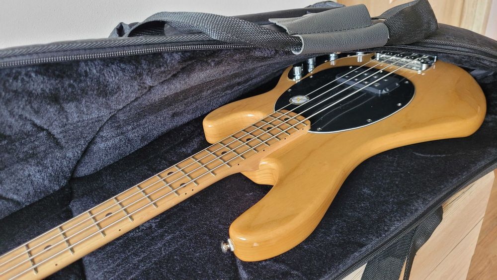 Gitara basowa Sterling Ray34 NAT + pokrowiec. Super Stan!