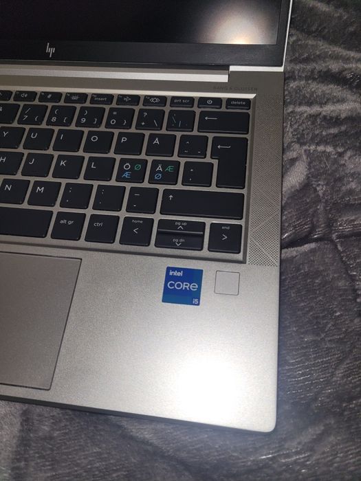 HP elitebook 830 G8 i5 de 11th
