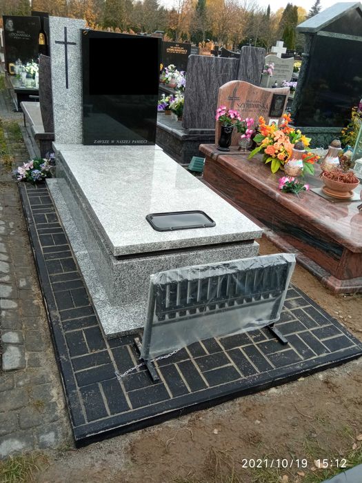 Nagrobki od 5500zł Liternictwo, kucie liter, Układanie Kostki Pomnik