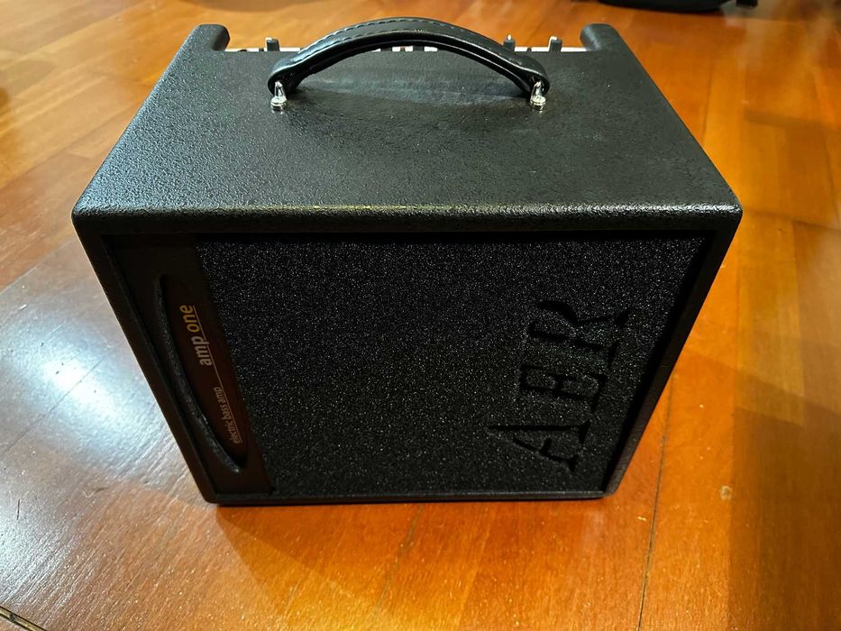 Amplicador de Baixo AER amp one