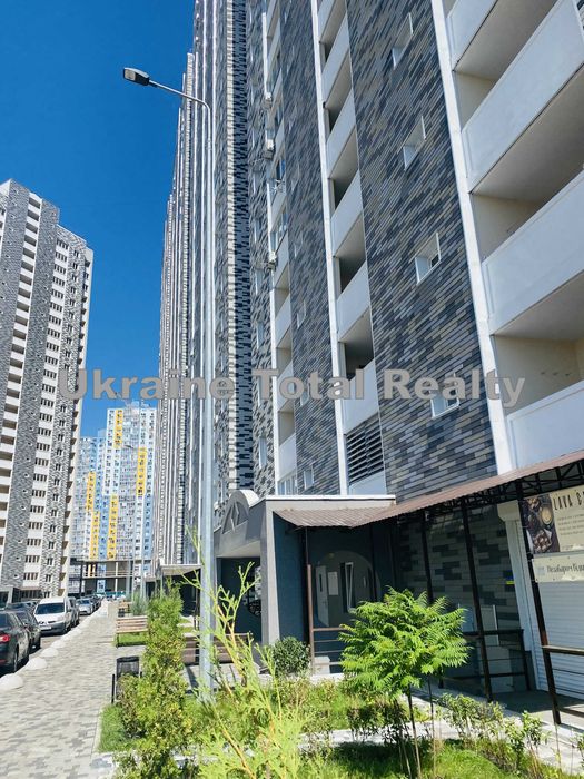 ЖК Ревуцький! Видова 1к квартира біля метро Харківська! Ревуцького 54