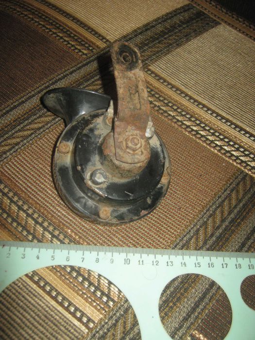 Автомобильный сигнал,не работает