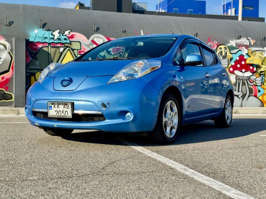 Продам Nissan Leaf 2013 року — від власника!