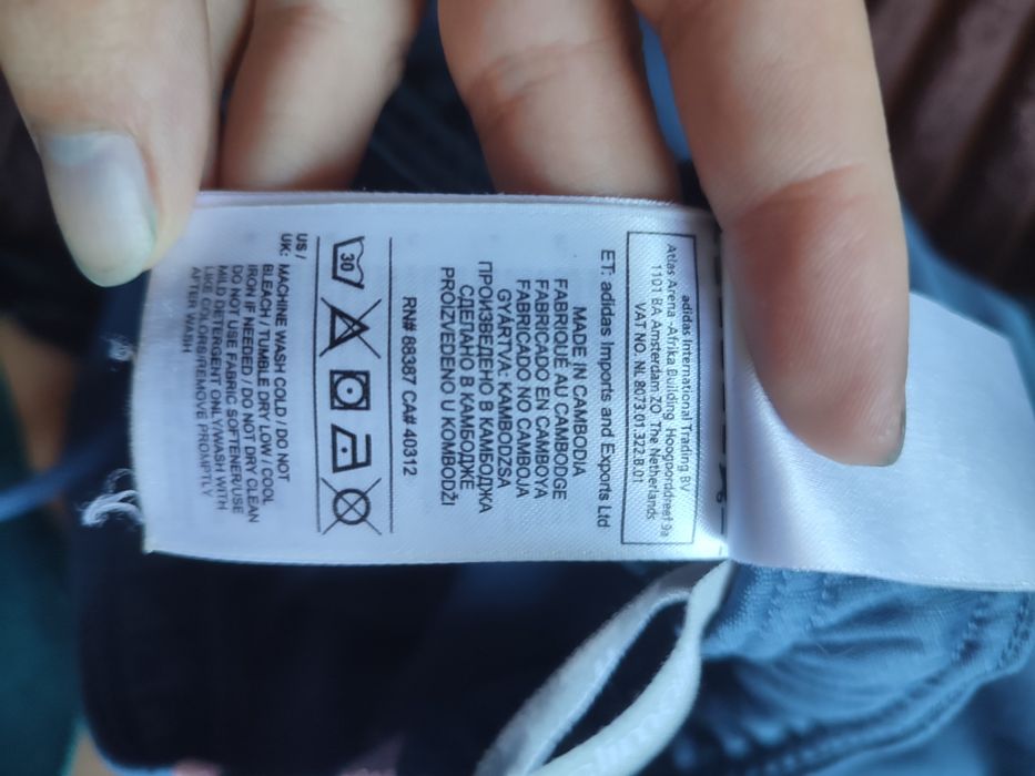 Костюм Adidas на девочку