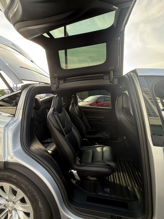 Продам Tesla X 100 D