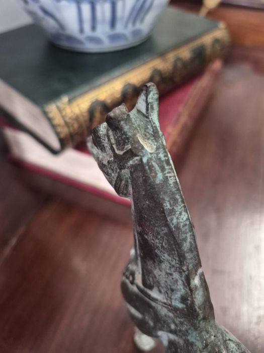 Estatueta de Cavalo em Bronze  com Pátina Verde (Estilo American Saddlebred)