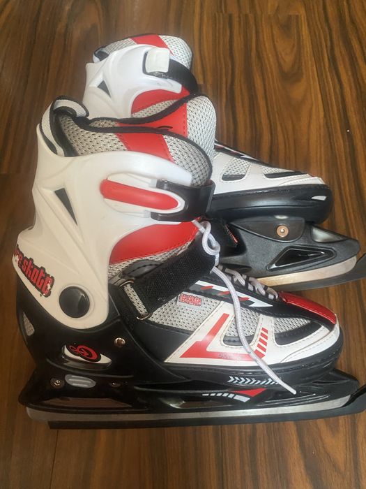 Коньки дитячі як нові