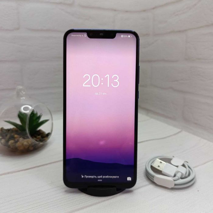 Продам телефон Huawei Nova 3 4/128Gb в гарному стані