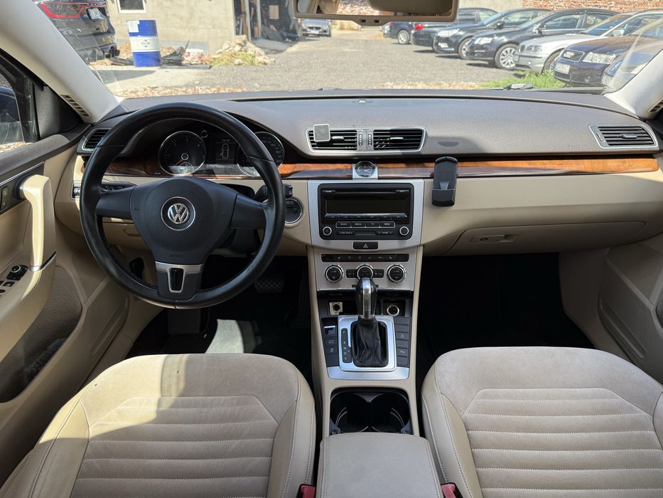 VW Passat B7 / Automat / 2.0D / 200 przebieg / Po duzym serwisie / Dobry stan
