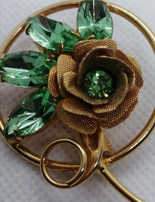 Вінтажна брош уранове скло