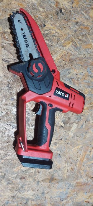 Mini piła do gałęzi Yato