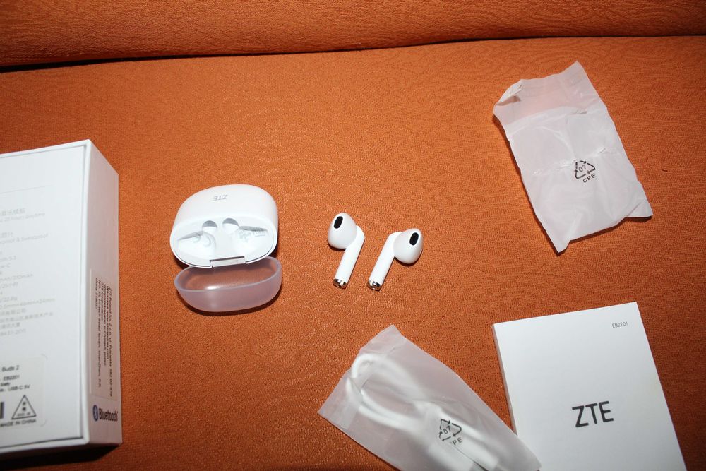 Douszne Słuchawki Bezprzewodowe ZTE Buds 2 białe