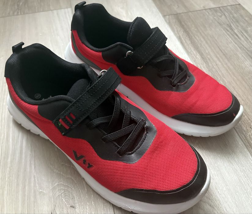 Buty sportowe/sneakersy 40
