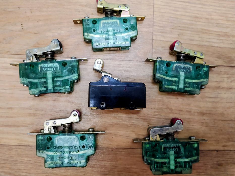 Тумблера - тумблера.