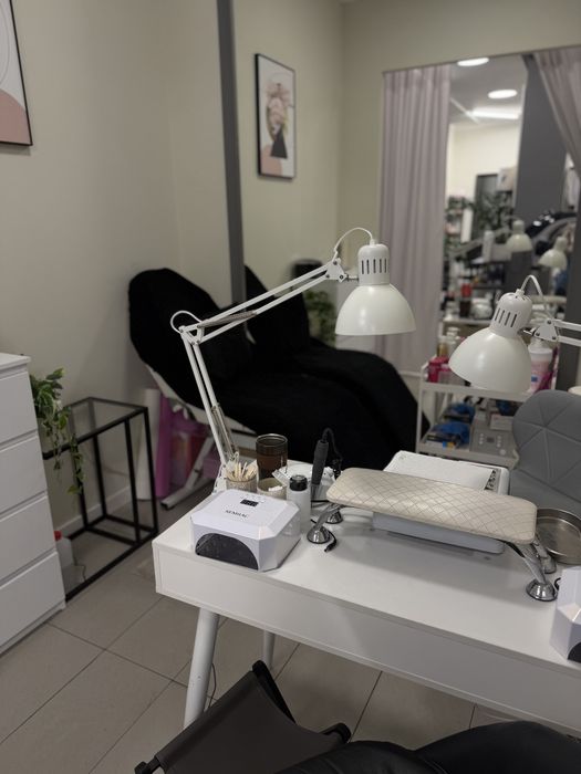 Wynajem stanowiska do manicure