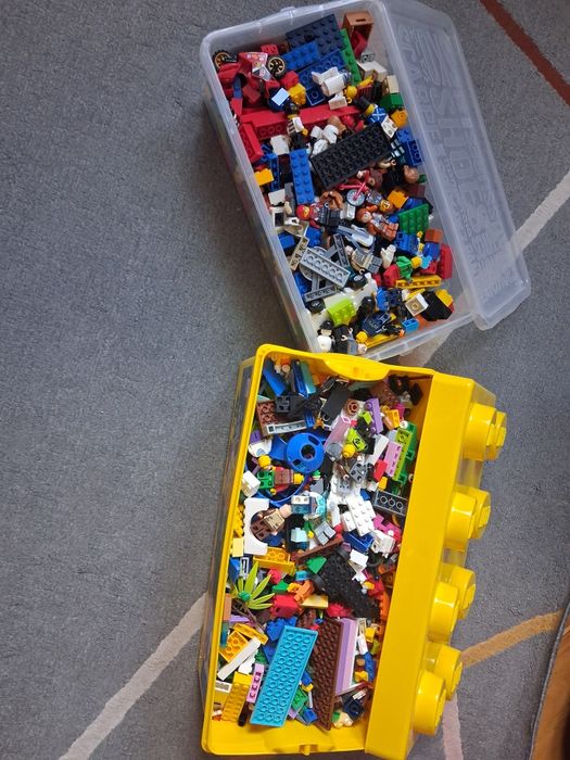 Lego  mix zestawow - 2 pudełka
