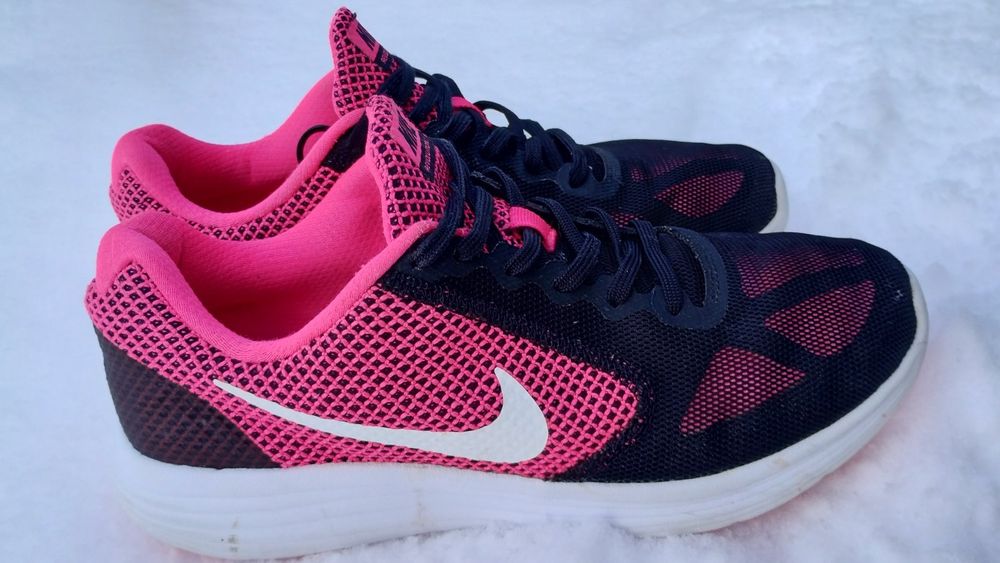 Кросівки жіночі Nike 41 розмір