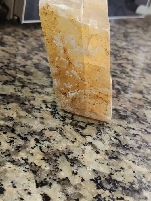 Pedra energizada