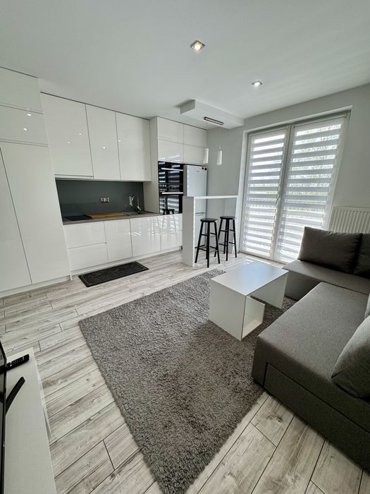 Wynajmę 2 pokoje 33,5 m² + miejsce w garażu podziemnym