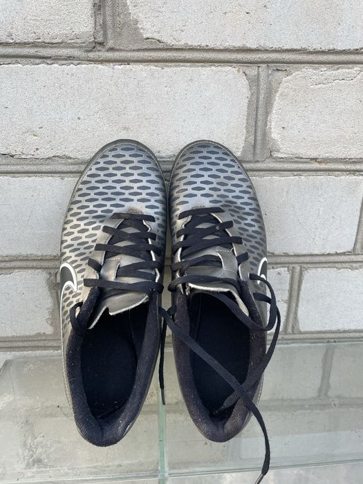 Продам Бутсы Nike