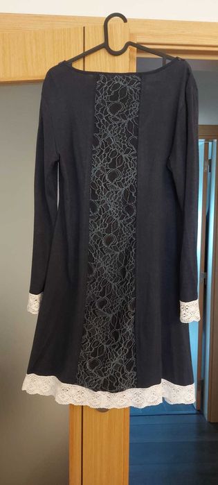 Vários vestidos como novos