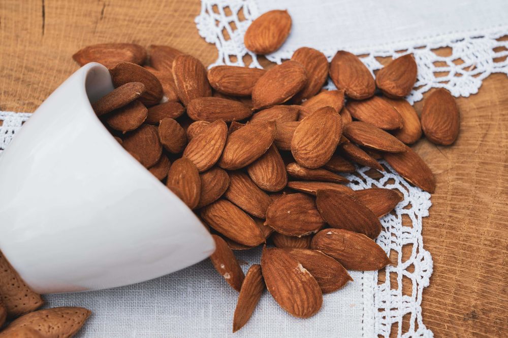 Amêndoa com e sem casca de produção própria
