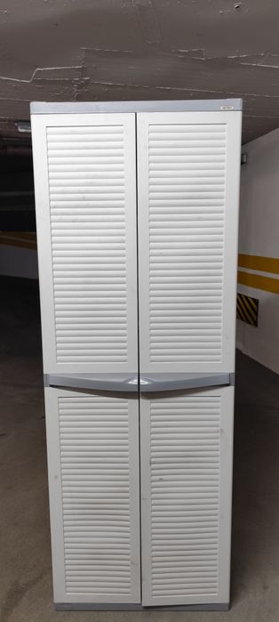 Armário de resina exterior keter