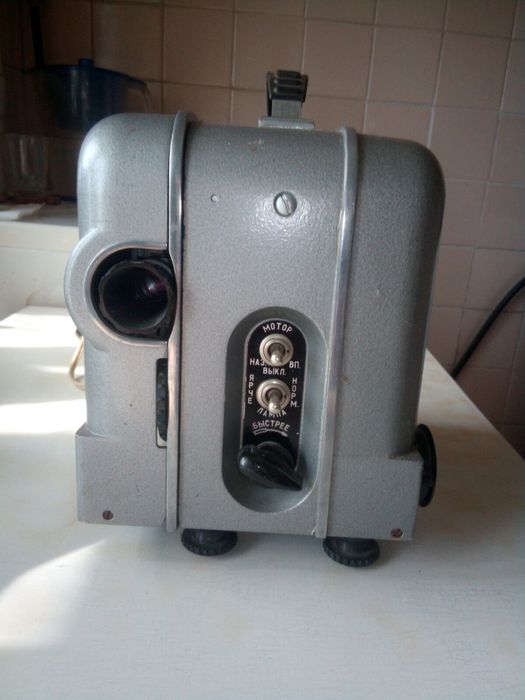 Продам видео проектор Луч2
