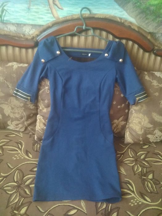 Сукня з коротким рукавом