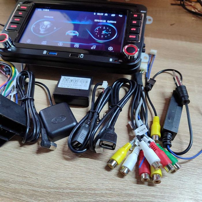 Магнітола 2/32 VW Volkswagen Passat Golf Caddy Touran Polo Tiguan