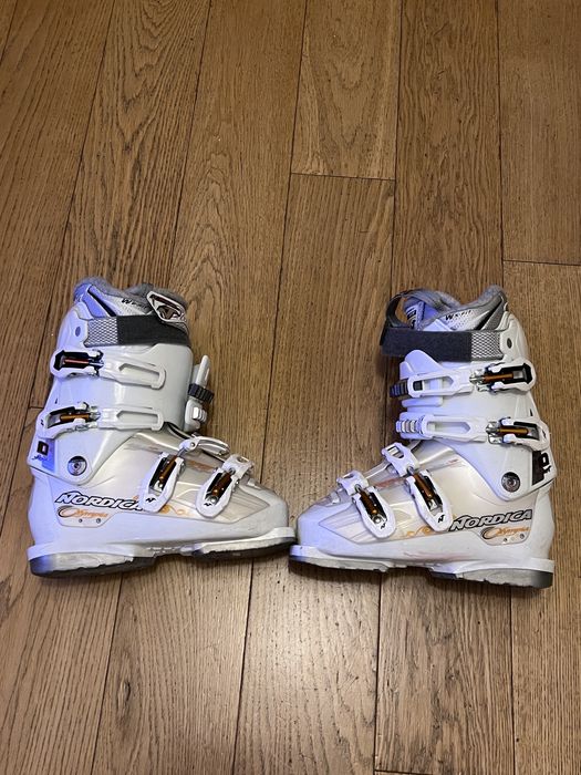 Damskie Buty narciarskie Nordica 22,5-23,5cm  rozmiar 36