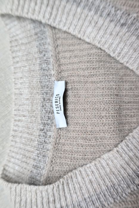 Светр жіночий бежевий Peserico майже новий р.46 (М)