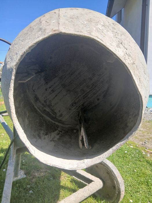 Betoniarka 150 l stan dobry