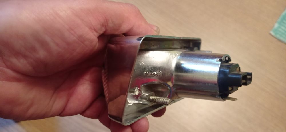 Продам новий передній габаритний фонар на ваз 2101.