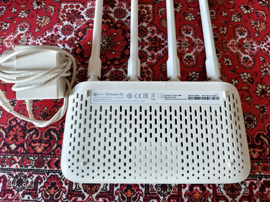 Маршрутизатор Xiaomi Mi WiFi Router 4C Global - стан нового