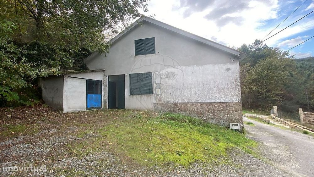 Moradia T3 para venda — Barrô, Viseu