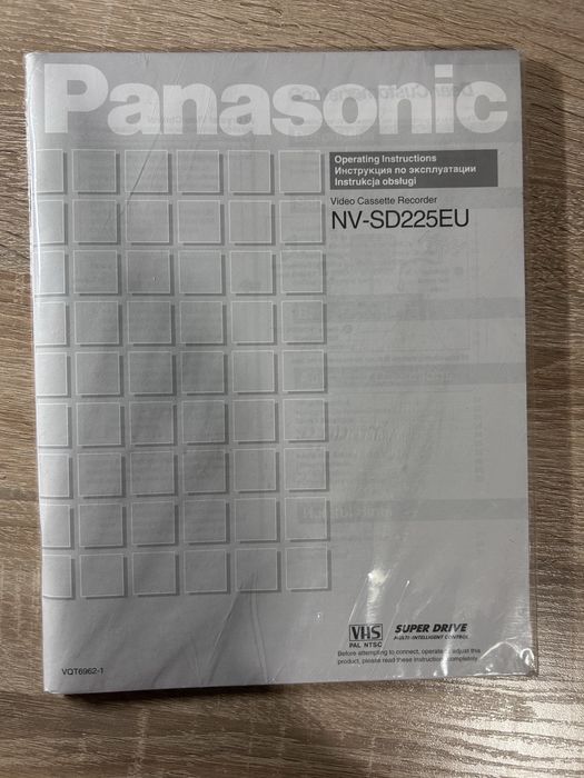 Відеомагнітофон Panasonic sd225