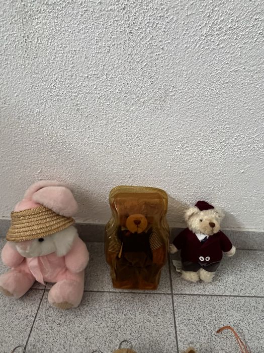 9 Peluches ( bonecos, porta chaves)