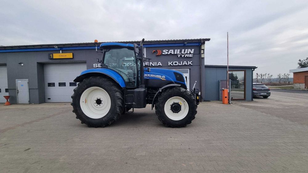 Ciągnik New Holland T7.200