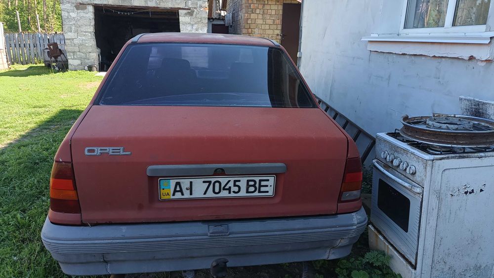 Opel Kadett 1986, 1.6 дизель