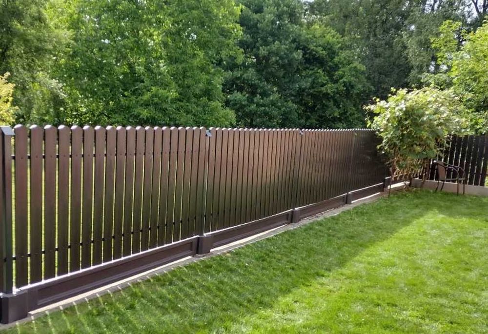 sztachety plastikowe na ogrodzenie i balustrady - Producent