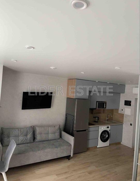 Продаж 1,5 кім кв. 37м², Солочин, 4/7 пов.
