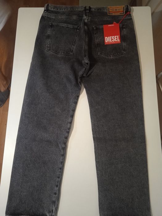 Diesel джинсы 34/32 модель d-macs