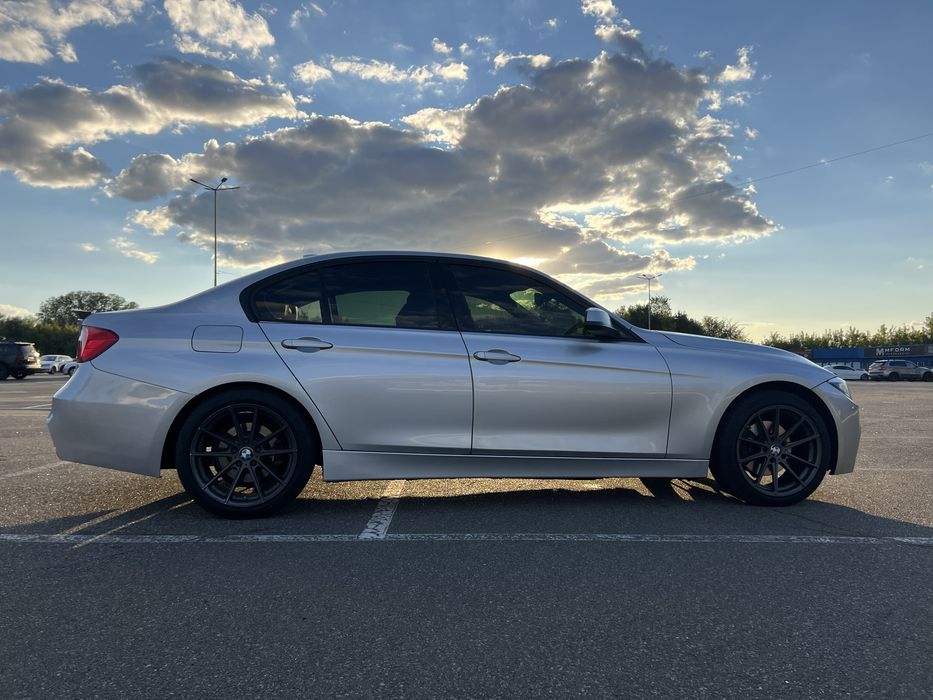 BMW 3 Series 2013 VIN WBA3B5C51DJ598592 фото оголошення 4 з 8