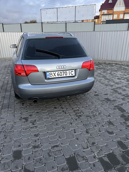 Audi a4b7 2,0 бензин