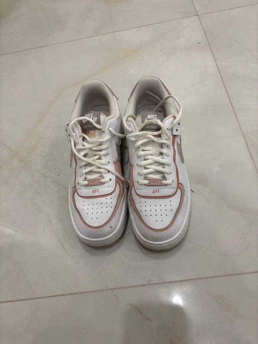 Жіночі кросівки Nike Air Force