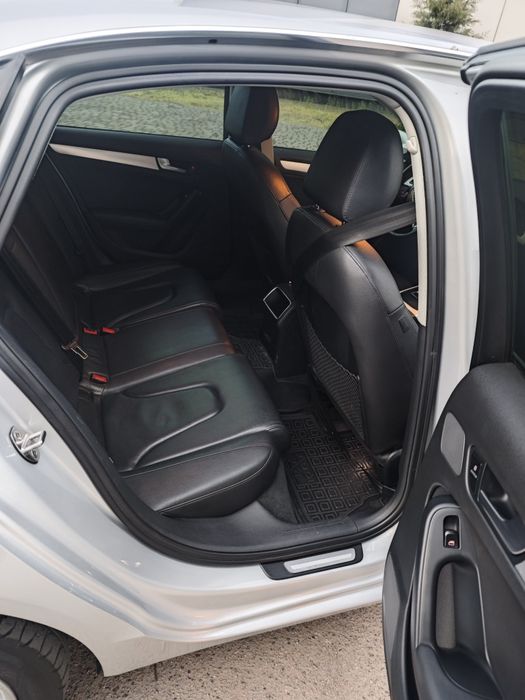 Продам Audi A4 b8