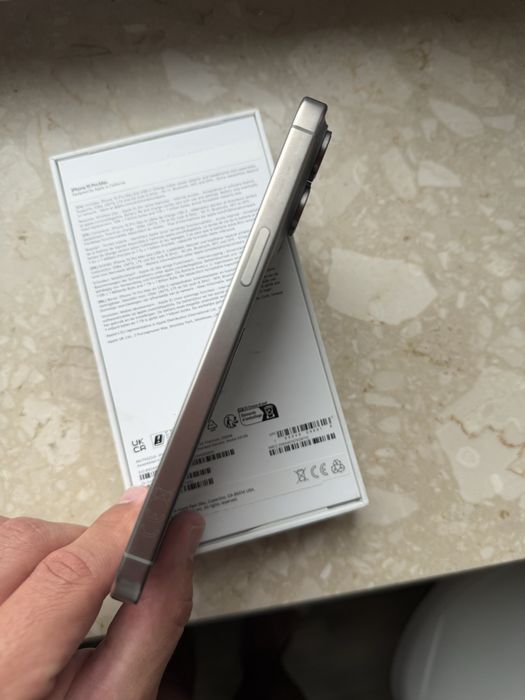 Sprzedam iPhone 15 pro max 256 GB Natural Titanium