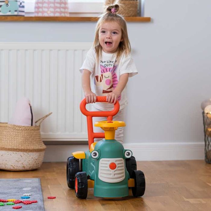 Maurice Traktorek Jezdzik Zielony Pchacz Odpychacz Schowek od 1 roku