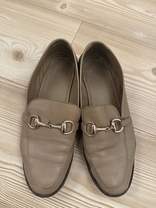 Skorzane buty Reserved
